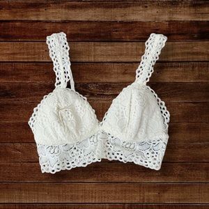 Arie bralette size small